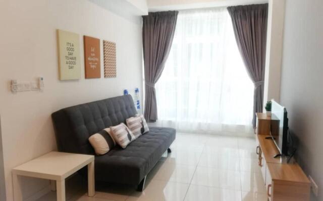 FLYPOD - Blue Sky Apartment 5-6pax ,Sutera Avenue