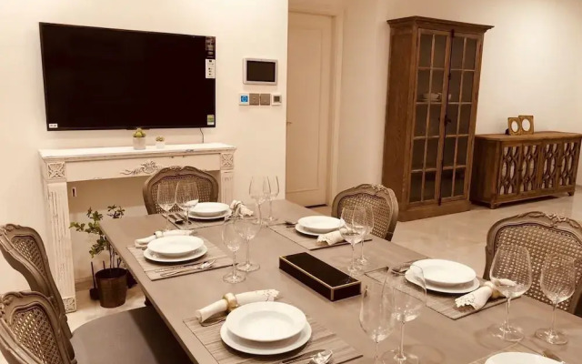 Zahoo House - Vinhomes Golden River