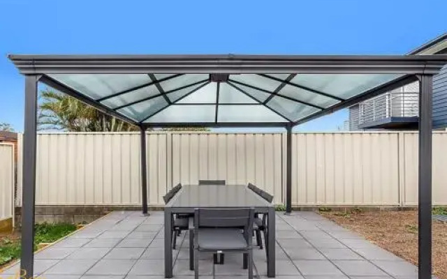 Pacific Paradise No.28 Anna Bay