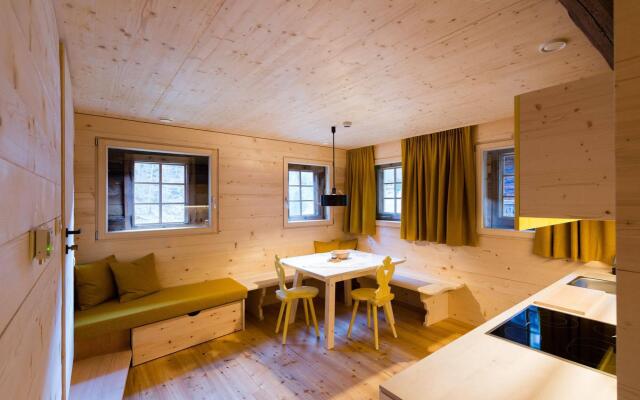 Ferienwohnungen am Berg - Almhütte Alfen