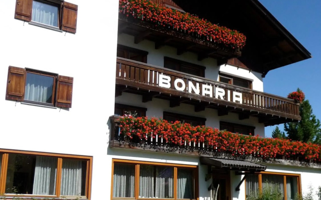 Apartments Garni Bonaria
