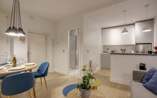 Stylish Apartment in Heart of Malasaña