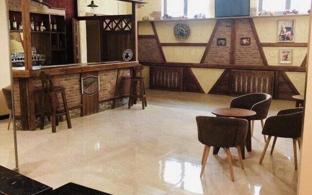 Lords Hotel