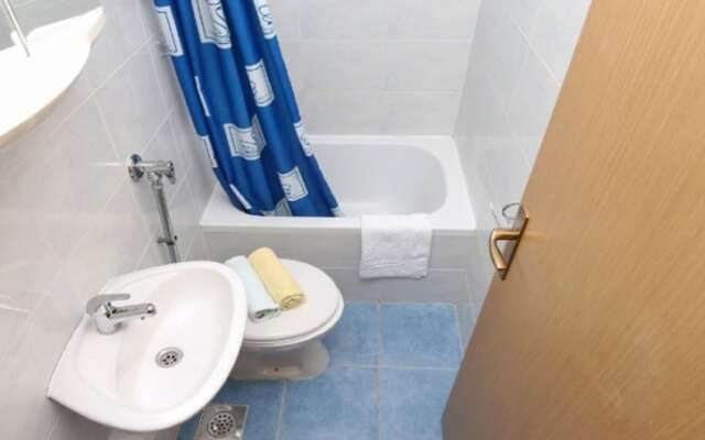 Tomo 1 - at the Beach - RA3