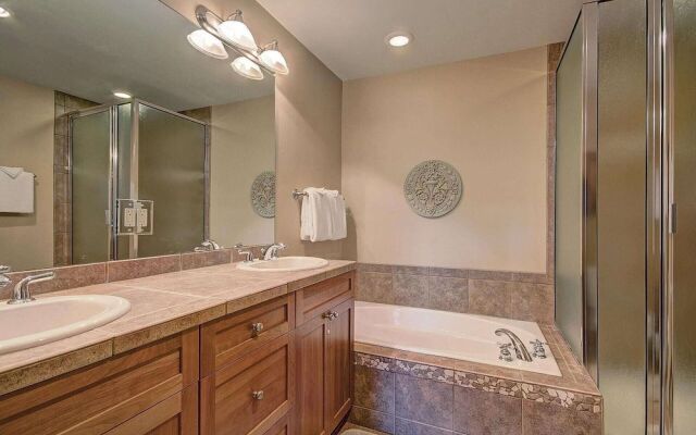 Highland Greens Spruce 3 Bedroom Townhouse by RedAwning