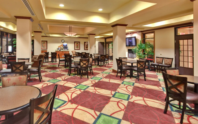 Holiday Inn Express & Suites Yuma by IHG