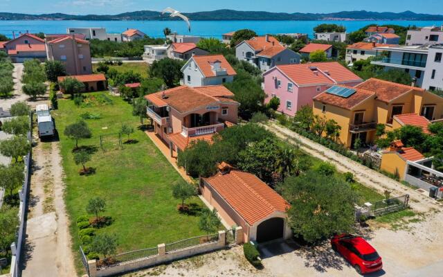 Vesna - 200 m From Beach - A3