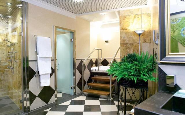 Hotel Carlton