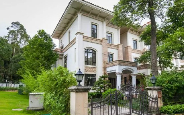 Qingyuan Hengda Yilin Yashe Drifting Holiday Villa