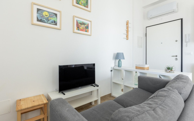 Menganti White Apartment by Wonderful Italy