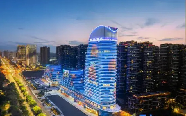 Atour Hotel Luzhou MixC Financial Center