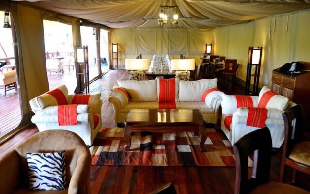 Kiboko Luxury Camp
