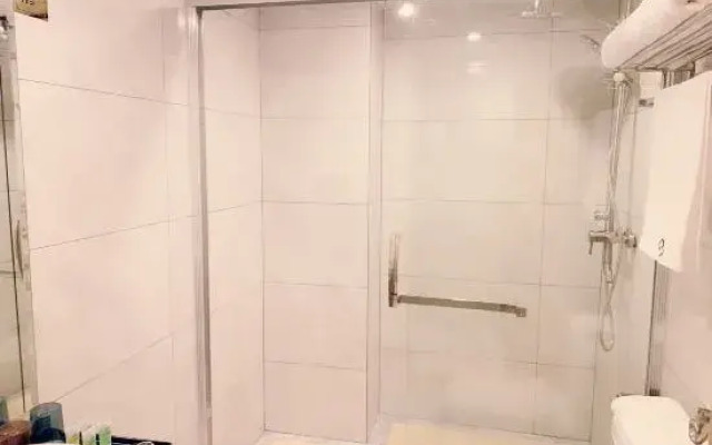 Bonus Hotel