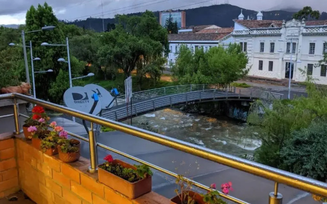 Luxury apartment with Jacuzzi. Centro Historico de Cuenca
