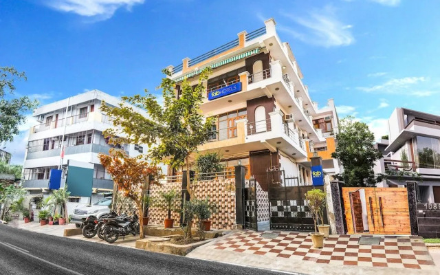 FabHotel Samridhi Residency