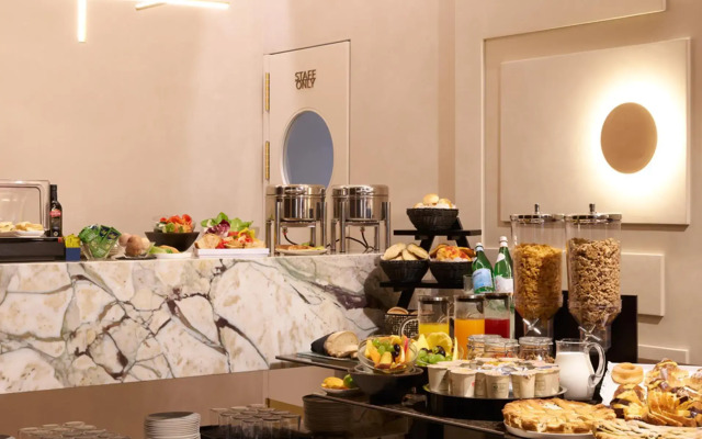 Borghese Contemporary Hotel