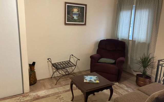 Alva Apartman (LOVELY ONE BEDROOM APARTMENT)