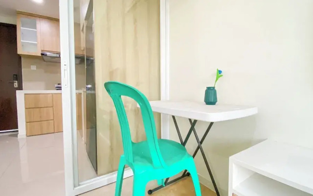 Comfort And Simply Look 1Br Daan Mogot City Apartment