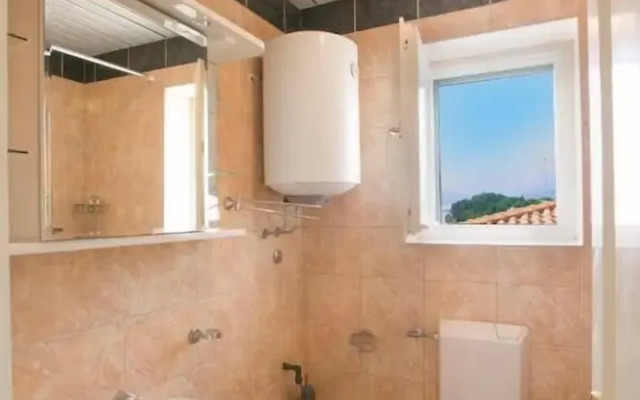 Sveti Stefan Beach Apartment