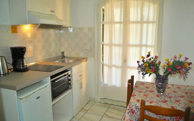 Apartments Maria With Pool - Agios Gordios Beach