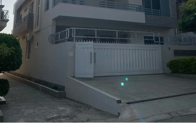Pyramid Guest House