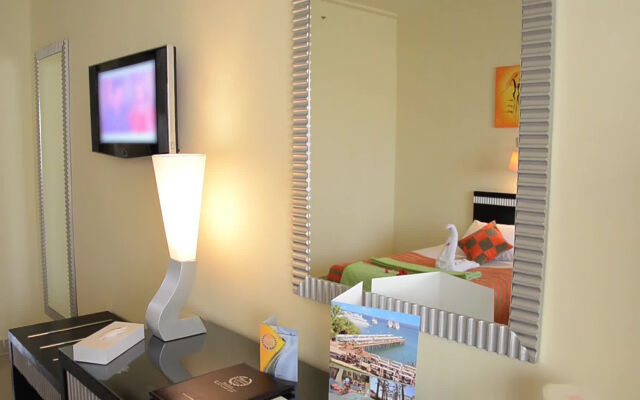 Elysees Dream Beach Hotel