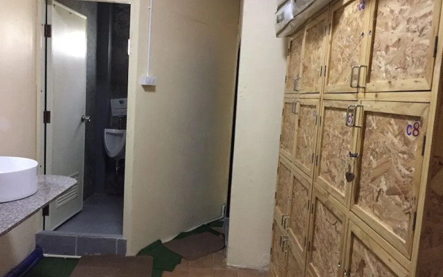 OYO 652 Smile Robotist Hostel