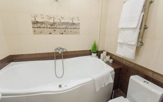 Королевский «люкс» у озера