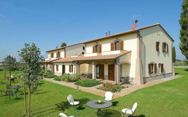 Villa in Cannara With Pool Near Assisi