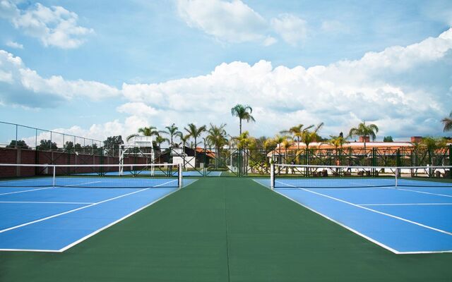 Hotel Ecce Inn & Spa