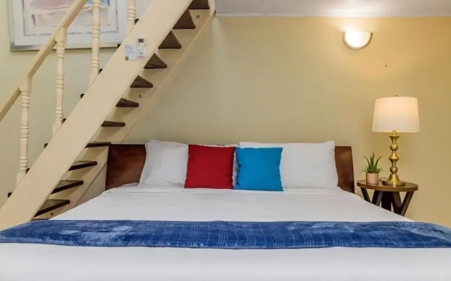 Sleeps 16 Palm Beach - 6BR Villa w Private Pool