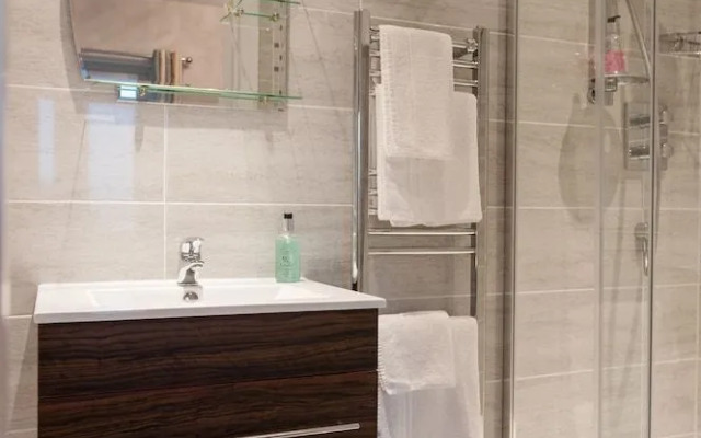 The Sun Bay Hotel & Restaurant