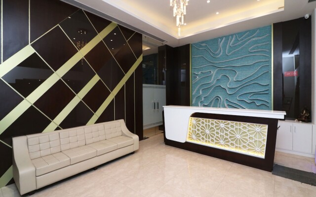 OYO 13616 Hotel Gala Galaxy
