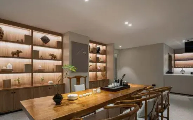 Jingyuan E-sports Hotel