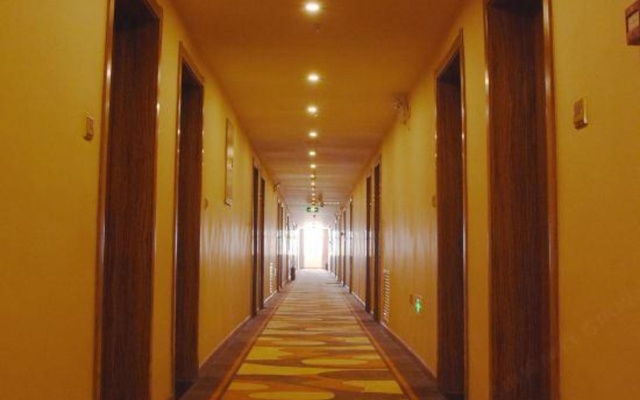 Super 8 Hotel (Beijing Xinnan Road Miyun Station) – Hotel Rooms – Beijing