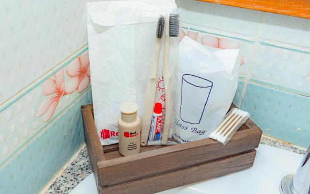 RedDoorz @ DJ Guesthouse Hua Hin 23