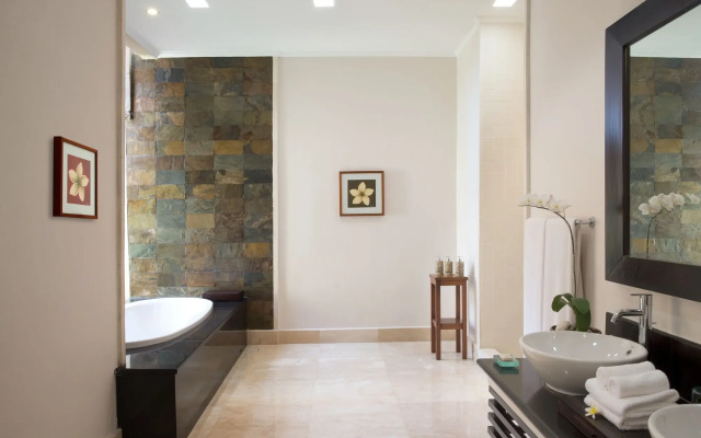 Oval Villa Bali