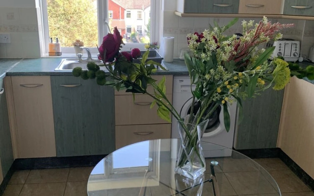 Beautiful 2-bed Apartment in Ashford