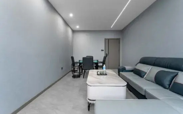 Tongchuang Ejia Chain Hotel (Gushi Xinhe Century City Store)
