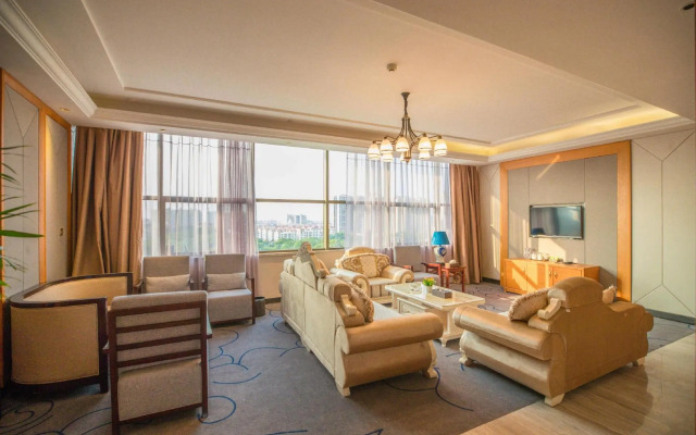 Hewitt Grand Hotel