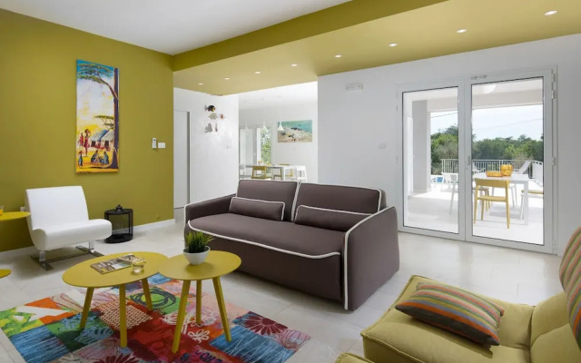 Peaceful Villa in Stanisovi With sea View