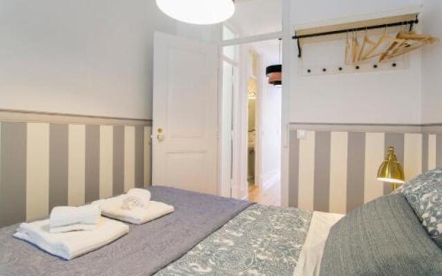 2 Beautiful Suites Upscale Flat Embracing Tejo!