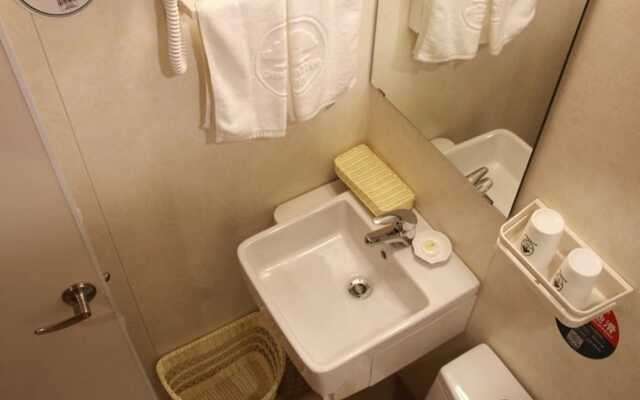 GreenTree Inn Zhenjiang Danyang Wanshan Park Express Hotel