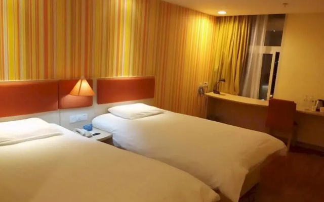 Home Inn- Chengdu Liang Jia Lane North Station Branch