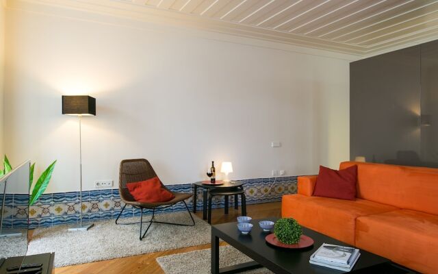 ALTIDO Elegant 2BR Apt w/workspace nearby Baixa-Chiado subway