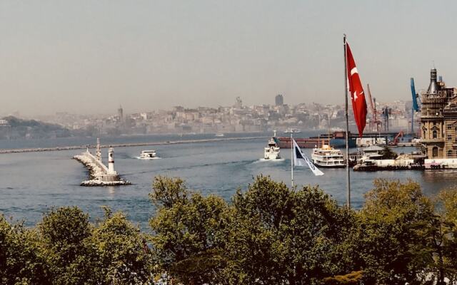 Flat Bosphorus View Kadıkoy Istanbul