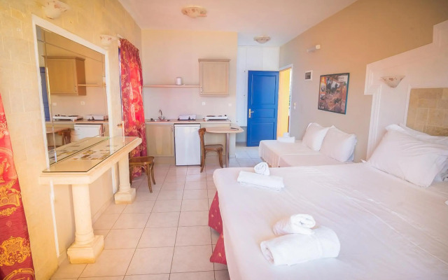 Parthenis Hotel & Suites