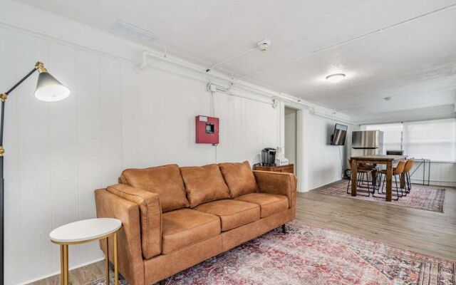 Satoshi Hideout Living