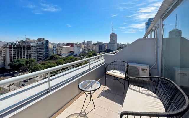 Studio Apartment on 13th Floor With Balcony Terrace