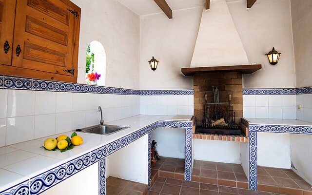 House Evelyne Calpe/Calp